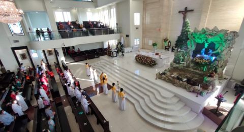 Cerita Misa Natal Dari Gereja Santa Theresia Di Tengah Pandemi Covid 19 Suara Kaltim