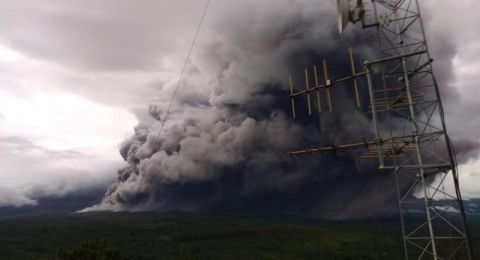 Fakta Fakta Gunung Semeru Meletus Simak Di Sini