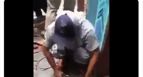 Dapat Pelanggan Bule Cara Tukang Jelaskan Saluran Pembuangan Bikin Ngakak Suara Jogja Dapat Pelanggan Bule Cara Tukang Jelaskan Saluran Pembuangan Bikin Ngakak Suara Jogja