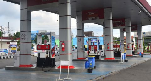 Hari Ini Harga Pertalite Di Spbu Makassar Seharga Premium Ini Daftarnya Suara Sulsel Hari Ini Harga Pertalite Di Spbu Makassar Seharga Premium Ini Daftarnya Suara Sulsel