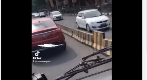 Halangi Mobil Damkar Saat Bertugas Pemobil Mercy Ini Tuai Kritikan