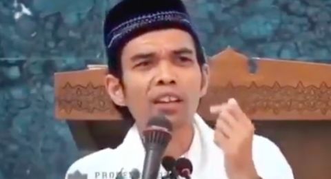 Jelang Menikah Fatimah Az Zahra Minta Emas 244 Gram Ke Ustadz Somad Suara Jakarta