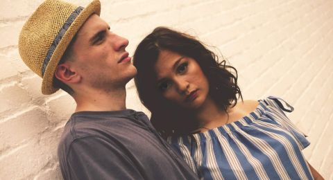 4 Ciri Pasangan yang Hanya Memanfaatkan Kamu, Hati-hati Ya!