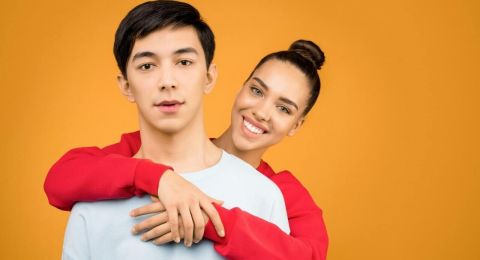 5 Alasan Wanita yang Terlalu Manja Bikin Banyak Cowok Menjauh