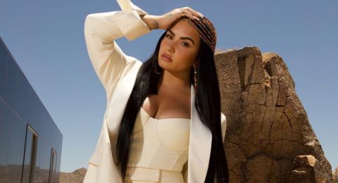 Mengaku sebagai Non-Biner, Demi Lovato Sebenarnya Bukan Wanita?