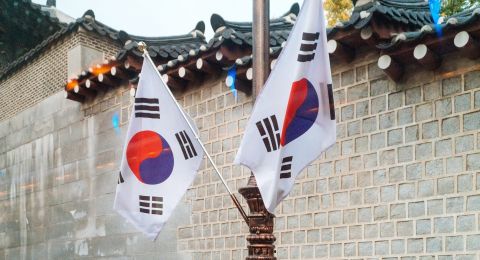 Hallyu yang Bikin Halu