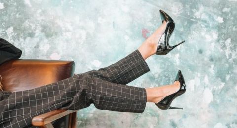 Wanita Harus Tahu, Ini 5 Trik Memakai Sepatu High Heels dengan Nyaman