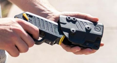 Kumpulan Berita Pertahanan Diri Dikira Alat Cukur Pria Ini Tak Sadar Beli Stun Gun Dari Orang Asing