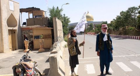 Kekacauan Terjadi, Taliban Melakukan Penertiban di Sekitar Bandara Kabul