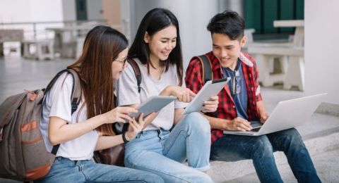 Yuk, Intip Bahasa Slang yang Telah Resmi Masuk KBBI!