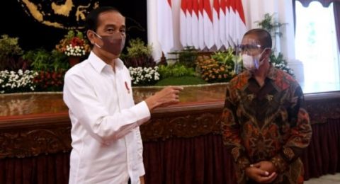 Gegara Bentangkan Poster ke Jokowi, Akhirnya Suroto Diundang ke Istana