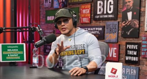 Nyinyir Soal Santri Tutup Kuping, Deddy Corbuzier Minta Maaf, 'Saya Bodoh'