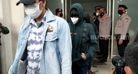 Warga Jabar Depresi Hingga Dirawat Di Rs Akibat Diteror Debt Collector Pinjol Suara Jabar<script async src=