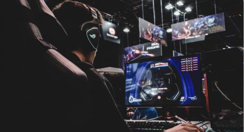 Lika-liku Perjalanan eSports Menjadi Fenomena Global