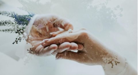 Tradisi Unik 'Sangon Nganten', Tamu Beri Uang Tanpa Amplop Langsung ke Pengantin