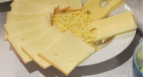 5 Makanan Tinggi Tiramin yang Wajib Diwaspadai, Salah Satunya Keju