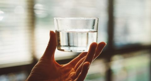 Sering Dianggap Remeh, Ini 4 Manfaat Minum Air Putih untuk Kesehatan Tubuh