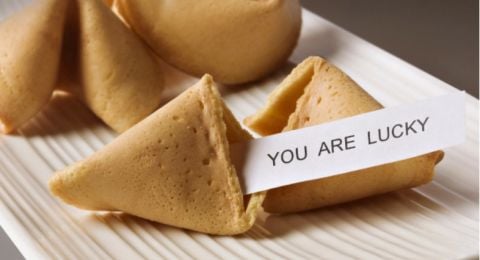 Sejarah Fortune Cookie, Kue Manis Penuh Keberuntungan