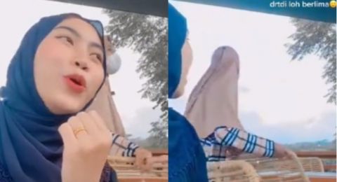 Para Cewek Ini Cuma Bisa Ngelus Dada, Seorang Ibu Serobot Kursinya: Kesal