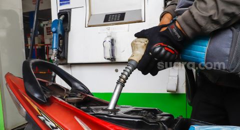 Malaysia Turunin Harga Bensin, Netizen Indonesia Auto Julid: Di Sini yang Turun Hujan Doang!