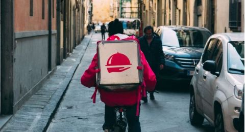 Viral Ojol Diminta Antar Cepat Gegara Mau Imsyak, Diberi Saran Malah Nyolot