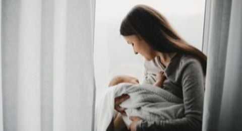 Surat Wasiat dari Bandung: Saat 'Baby Blues' Bukan Cuma Rewel Biasa dan Jadi Alarm Bahaya