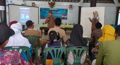 Sosialisasi Wisata dan UMKM Diadakan Mahasiswa KKN 93 UPN Veteran Jawa Timur di Desa Jarak