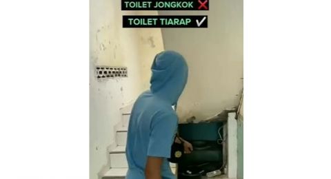 Viral Toilet di Bawah Tangga Bikin Susah Mau Buang Air, Warganet: Spiderman