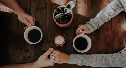 8 Tahun Pesannya Dicueki oleh Kenalan Cewek di Facebook, Sekarang Jadi Pemilik Hatinya