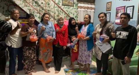 KKN Individu Mahasiswa UNTAG Surabaya di Kampung Kue Rungkut Lor