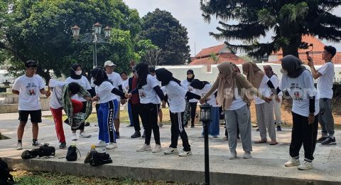 Adakan 'Bike to Happy', Yoursay Ajak Komunitas dan Mitra Konten Kreator Bersepeda dan Belajar Sejarah