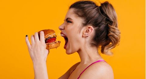 6 Cara Ampuh Mengatasi Emotional Eating agar Terhindar dari Obesitas