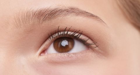 3 Minyak Alami untuk Menebalkan Bulu Mata dan Cara Menggunakannya