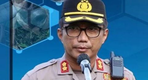 Cantik-Cantik Semua, Manakah Istri Eks Kapolres Muara Enim AKBP Aris Rusdiyanto yang Paling-Paling?