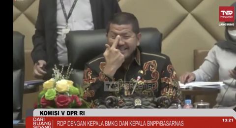 Wakil Ketua Komisi V DPR RI Malah Cengengesan Lihat Kepala BMKG Sembunyi di Bawah Meja Saat Gempa Bumi Cianjur