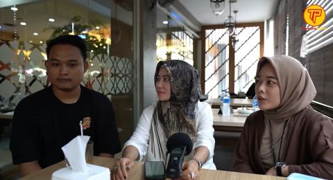 Cium Tangan sampai Nangis-nangisan, Yessy dan Ryan Dono Ngaku Masih Saling Cinta Usai Batal Nikah