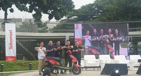 Telkomsel Beri Kuota Gratis Buat Pembeli dan Penyewa Motor Listrik
