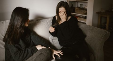 Sayang Teman tapi Capek: Kenalan Sama 'Friendship Burnout' yang Bikin Kita Ingin Menghilang