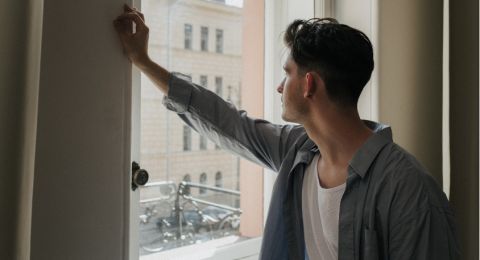 Cewek-cewek Sultan di China Kini Sewa Ken, ART Ganteng yang Jago Masak dan Bersih-bersih!