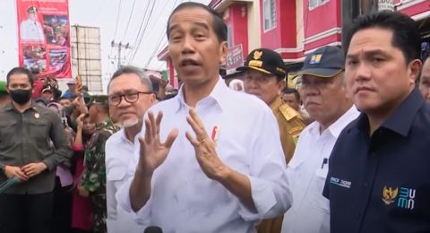 Presiden Jokowi Bakal Ambil Alih Perbaikan Jalan Provinsi Lampung, Ekspresi Gubenur Arinal Djunaidi Disorot