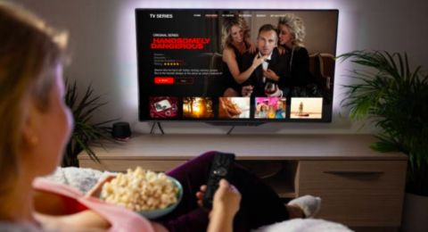 Suka Streaming Film? 3 Alasan Kenapa Kamu Harus Nonton Film di Situs Legal
