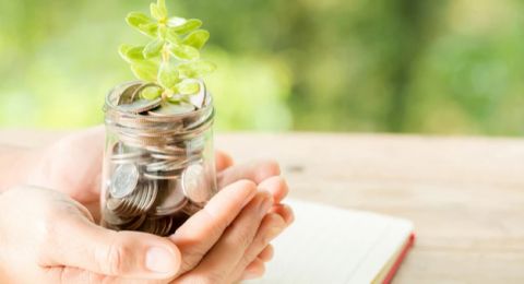 Si Paling Giver, Ini 4 Zodiak yang Senang Memberi Menurut Astrologi