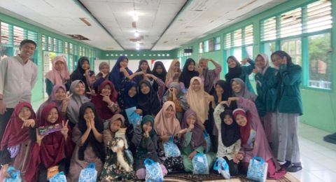 Seru! Belajar Menemukan Potensi Diri Bersama Anak MTS Panti Asuhan di Jambi
