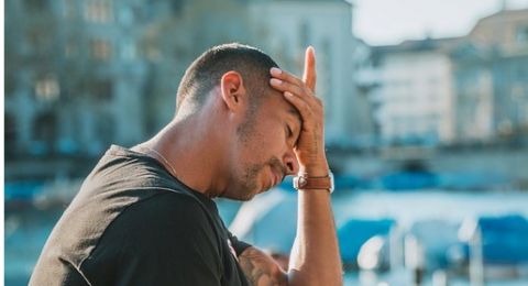 5 Tanda Kamu Tertekan Secara Emosional, Segera Sadari!