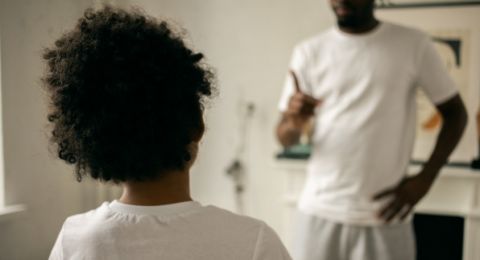 3 Kesalahan Fatal Orang Tua yang dapat Mengguncang Jiwa Anak