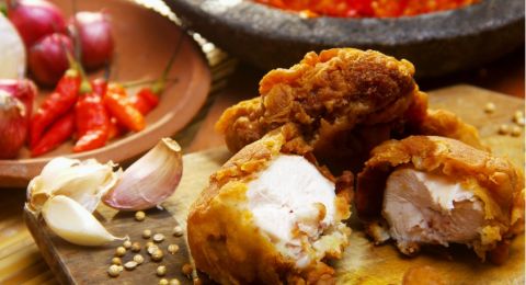 Ayam Goreng dan Ayam Penyet Asal Indonesia Jadi Hidangan Ayam Goreng Terbaik