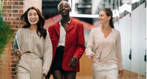 Bukan Soal Pakaian Mahal, Profesionalisme Dimulai dari 10 Kebiasaan Ini