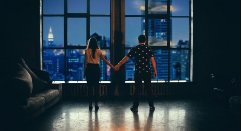 3 Zodiak Ini Berpotensi Jatuh Cinta pada Orang yang Salah, Kamu Termasuk?