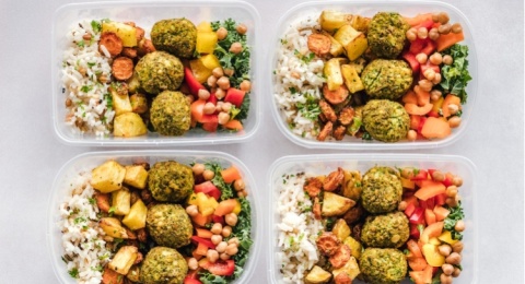 Bukan Cuma Soal Diet, Ini 7 Langkah Simpel Biar Pola Makan Jadi Lebih Sehat