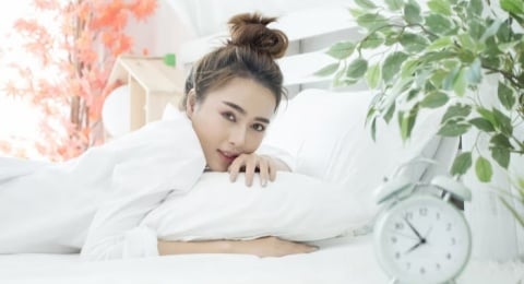 5 Tips Masih Terlihat Cantik saat Bangun Tidur, Mau Tahu?